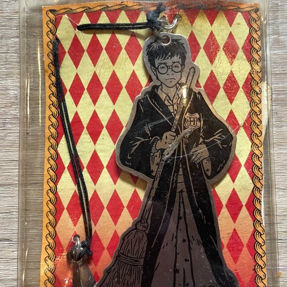 Women's Harry Potter Lot xl sweatshirt, Collector Bookmark, Scarf new - Picture 3 of 5